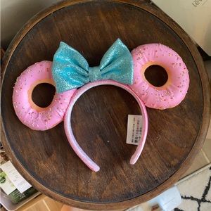 Disney Parks Donut Minnie Ears